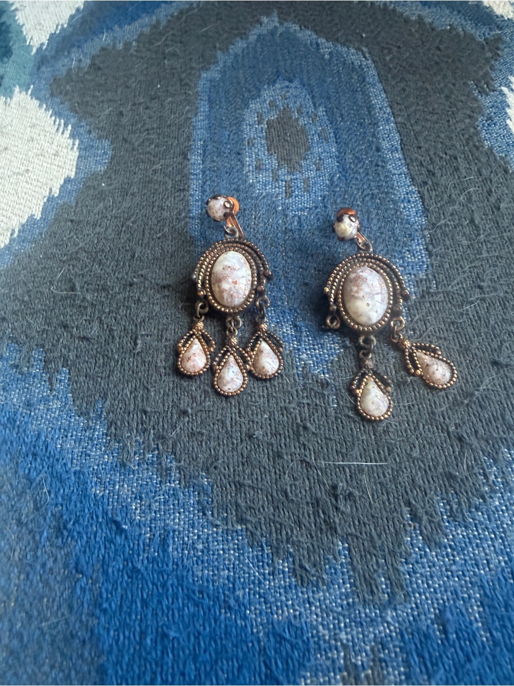 Vintage Pink Stone Teardrop Chandelier Earrings - Picture 3 of 7